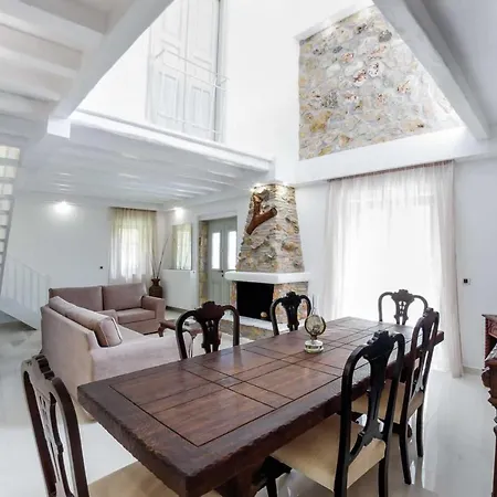 Arcontiko Villa *